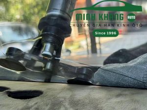 Hàn kính ô tô công nghệ Mỹ